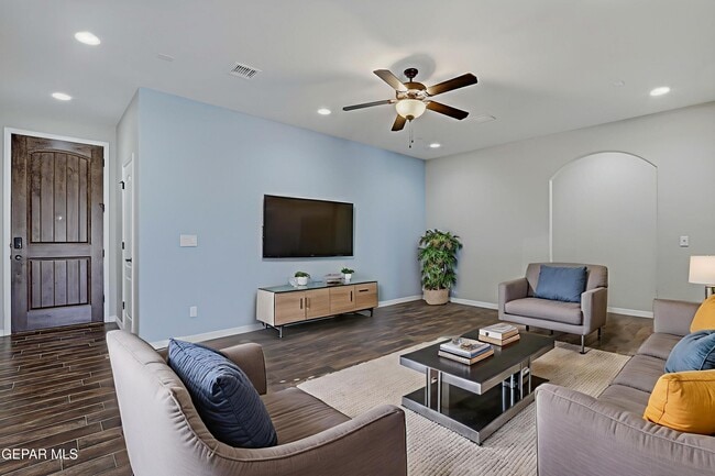 Building Photo - 2508 Eastern Sky St