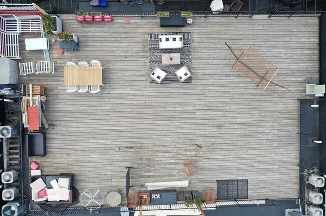 Building Photo - 877 Harrison Ave