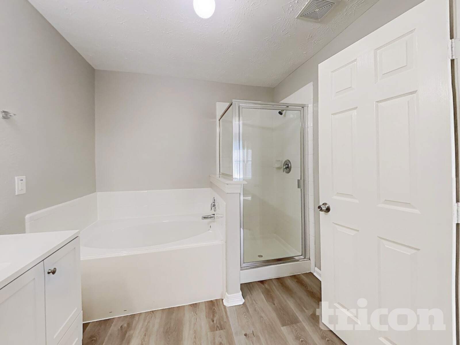 Building Photo - 24118 Skywing Ct