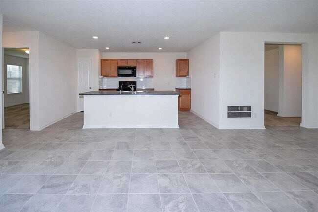 Building Photo - 11663 Rosewood Forest Ct