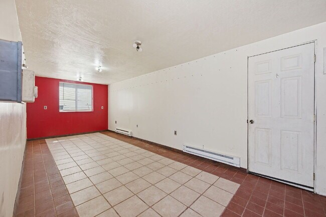 Building Photo - Rare 1.61 Acre Horse Property with Arena, Corrals, Shop & RV Parking