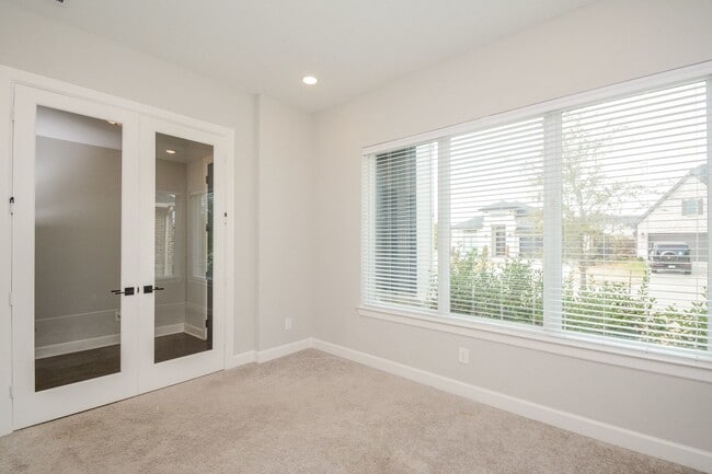 Building Photo - 2902 Tanager Trace