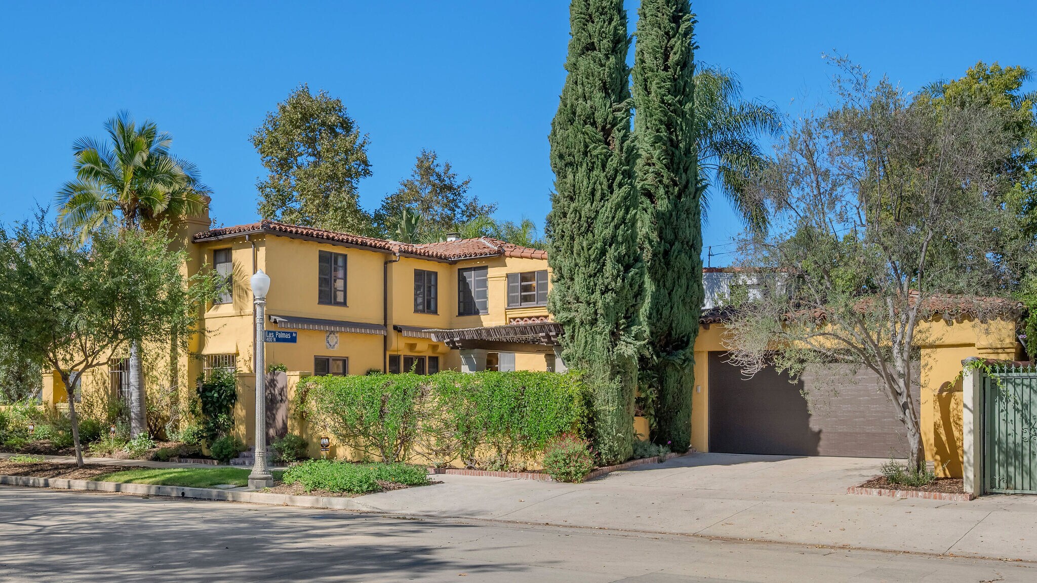 Building Photo - 500 N Las Palmas Ave
