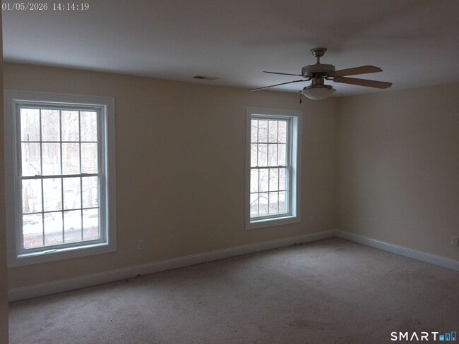 Building Photo - 48 E Kings Hwy