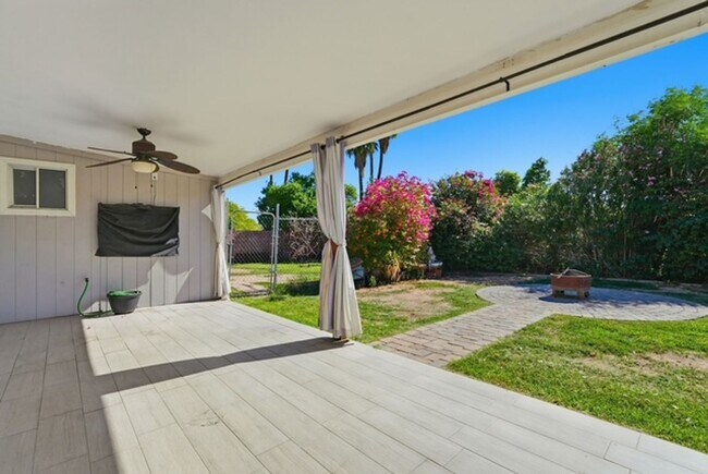 Building Photo - Mesa 4 Bed Single-Level Home • 2,044 Sq Ft • Oversized Yard • Stapley & McKellips