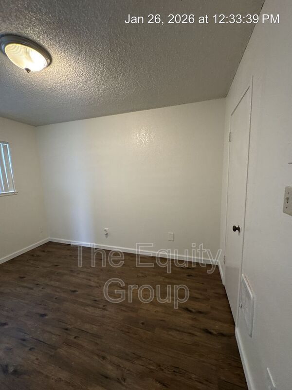 Building Photo - 2012 North Ave