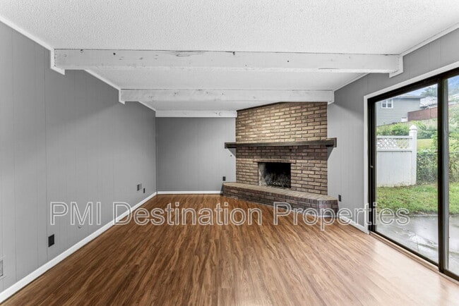 Building Photo - 16107 W 141st Terrace