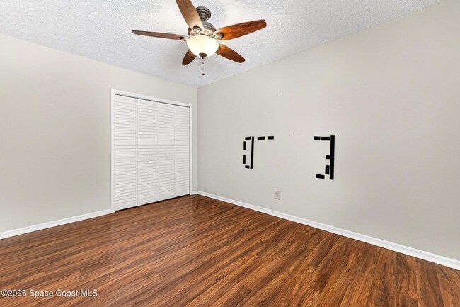 Building Photo - 810 Parkside Pl