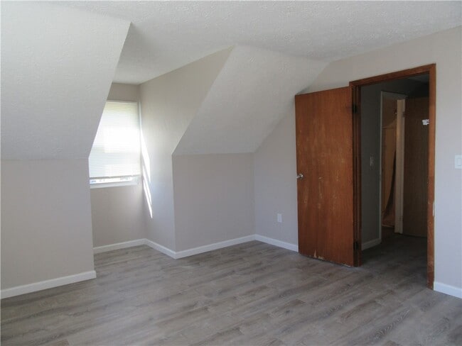 Building Photo - 212 Vollmer Pkwy