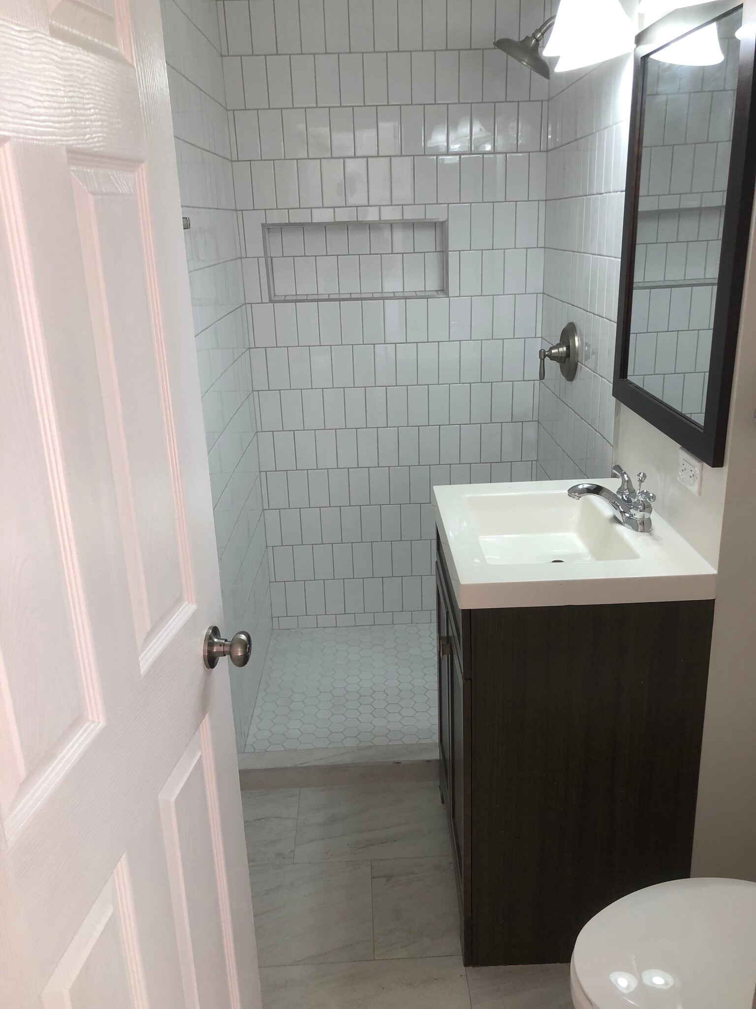 Building Photo - 428 N Ashbury Ave
