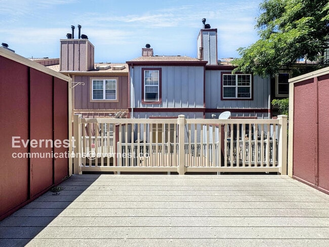 Building Photo - 12074 E Ford Cir