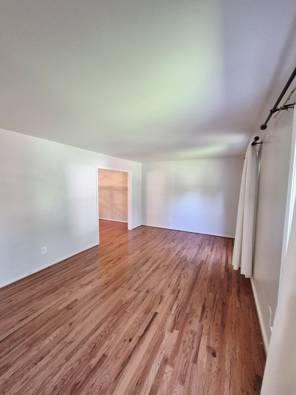 Building Photo - 9019 Double Tree Ln
