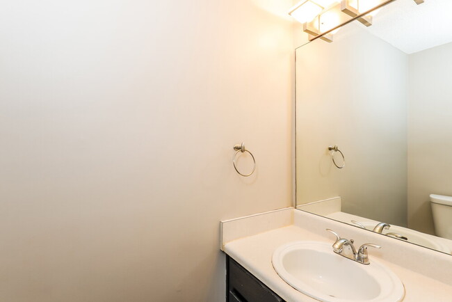 Building Photo - 5501 Vanity Joys Ln