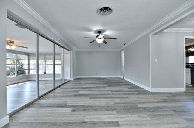 Building Photo - 10994 90th Terrace