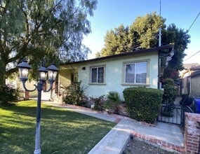 Building Photo - 2551 Evelyn St