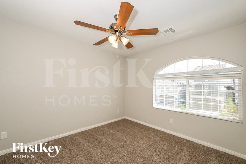 Building Photo - 7279 River Star Ct