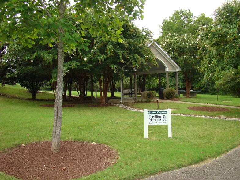 Community Area - 8401 Callabee Way