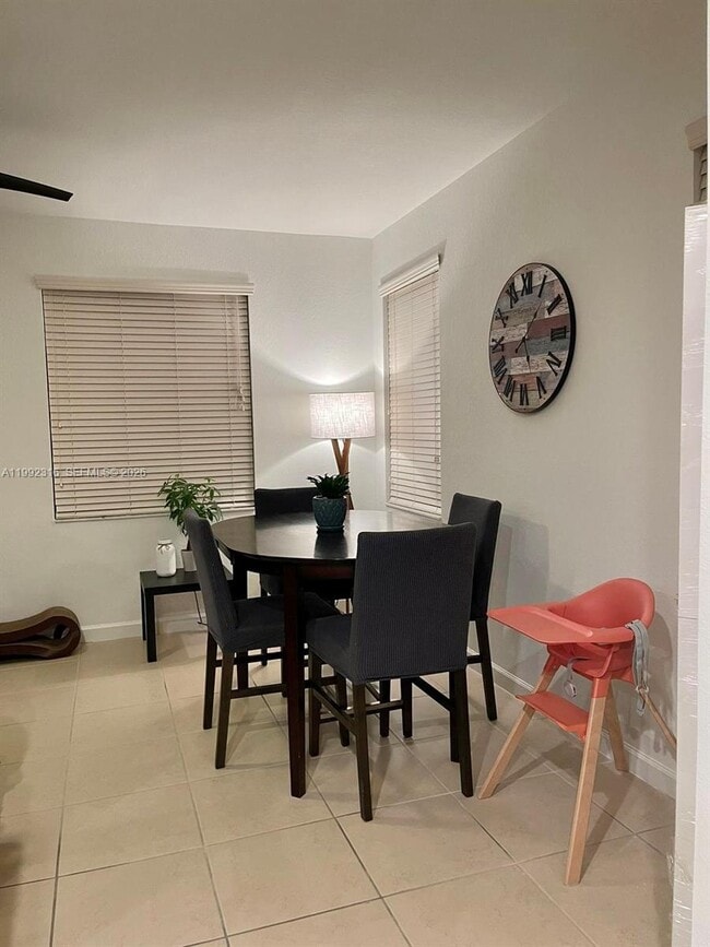 Building Photo - 8952 W 35th Ln