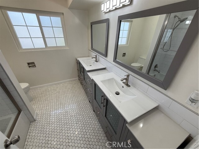Building Photo - 9115 Encina Ave