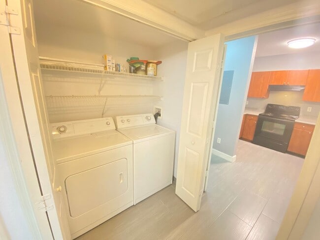 Building Photo - THE GRANDE DOWNTOWN CONDO - 1BR/1BA