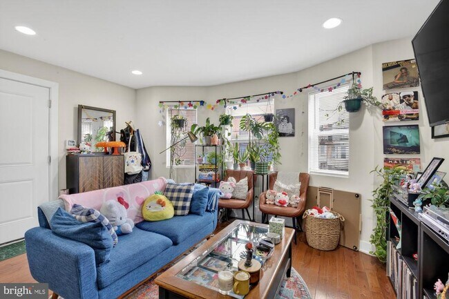 Building Photo - 1228 N 25th St