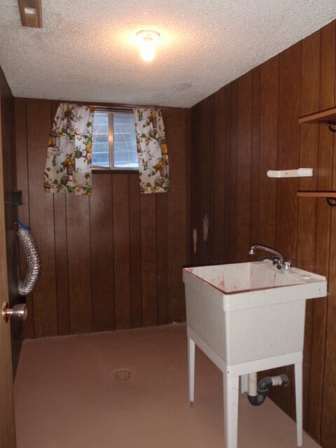 Building Photo - 920 Parkview Way
