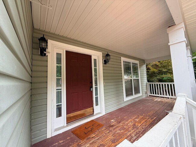 Building Photo - 4073 Landover Ln