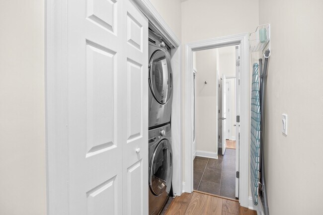 Building Photo - 4759 Lightkeepers Way