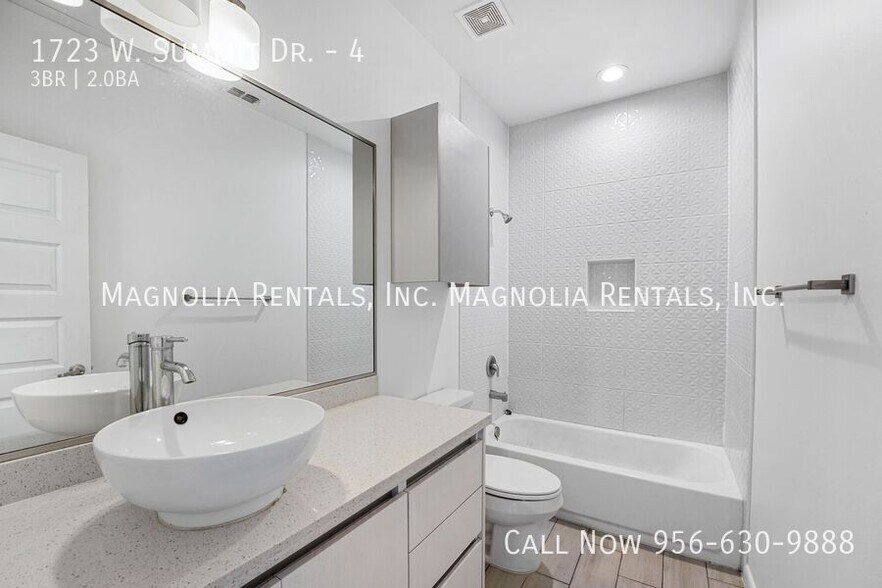 Building Photo - 1723 W Smt Dr