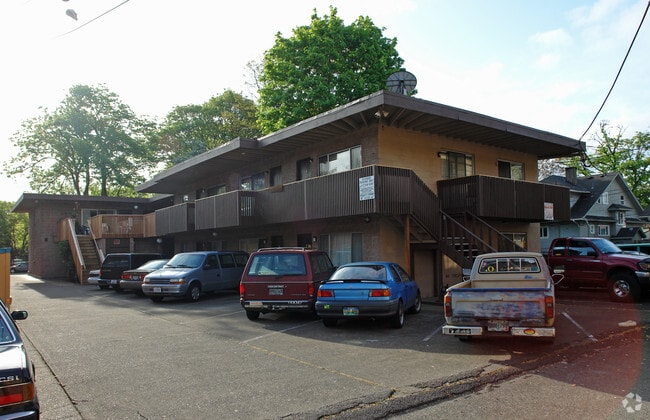 Building Photo - 1250 Ferry St