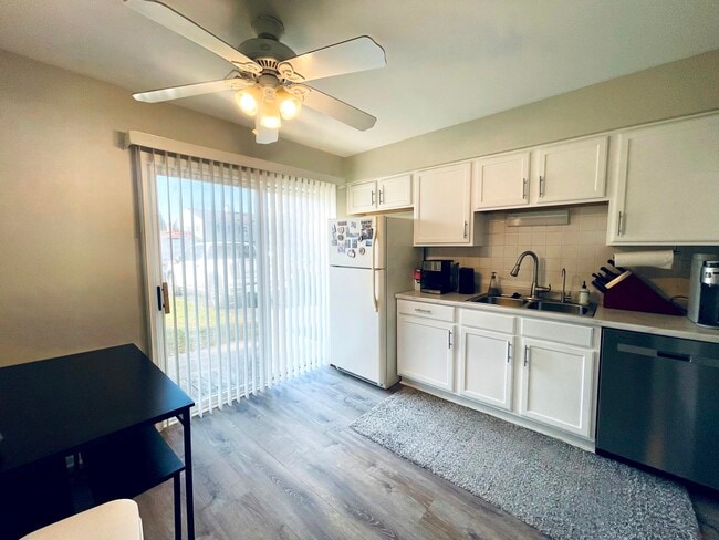 Building Photo - 178 Stephanie Ct