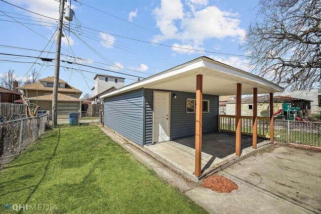 Building Photo - 2134 Atchison Ave