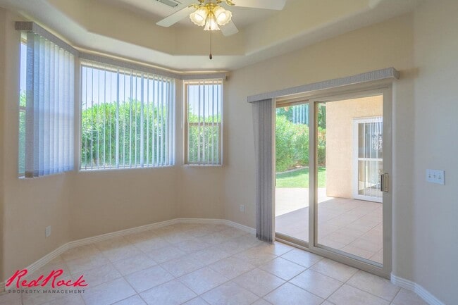 Building Photo - Comfortable 3-bedroom Home. Small Dog Frie...