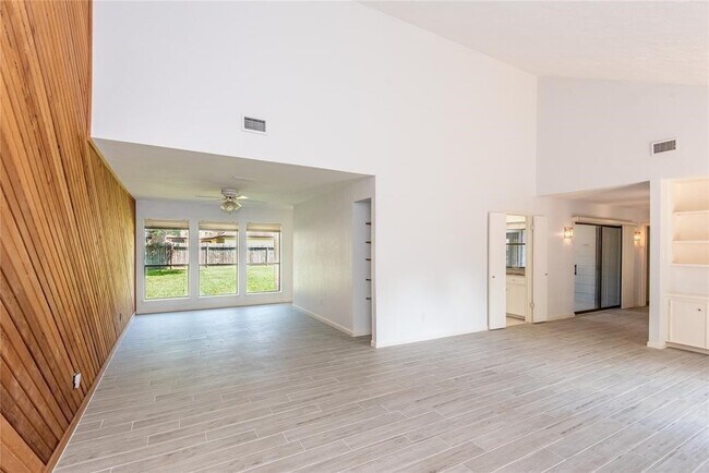 Building Photo - 1518 Durfey Ln