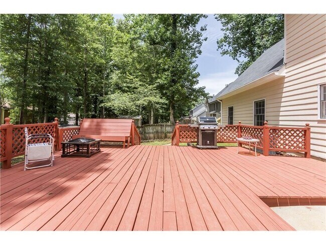 Building Photo - 2807 Forest Wood Dr