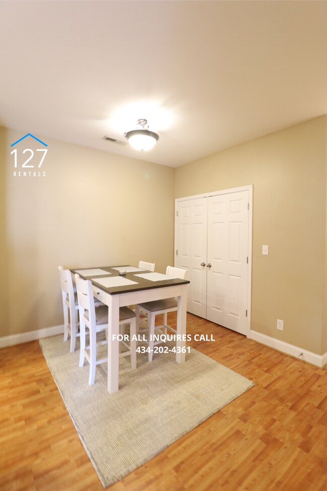 Building Photo - 3-Bedroom, 2-Bath with Pool Access, Private Patio & Walkable Dining!