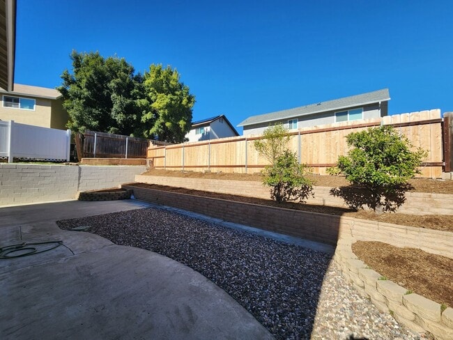 Building Photo - 4 Bedroom, 3 Bath 2-Story Completely Remodeled Home Near MCAS Miramar