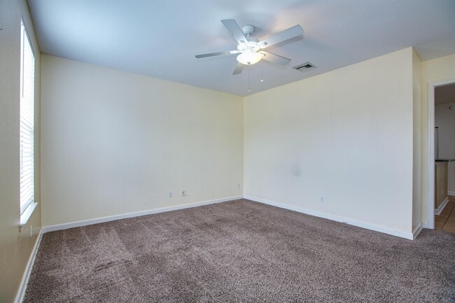Building Photo - 4266 Park Crossing Tr