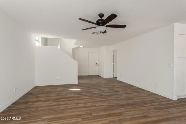 Building Photo - 12626 W Paradise Dr