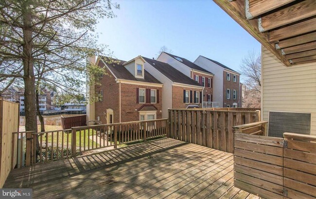 Building Photo - 7587 Chrisland Cove