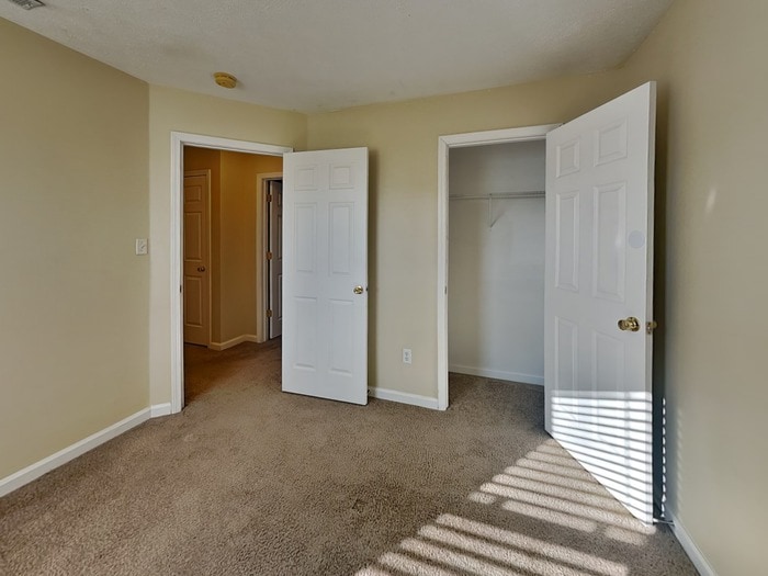 Building Photo - 11101 Waterfield Ln