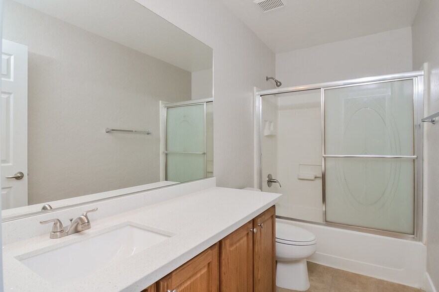 Building Photo - 255 Crusades Ave