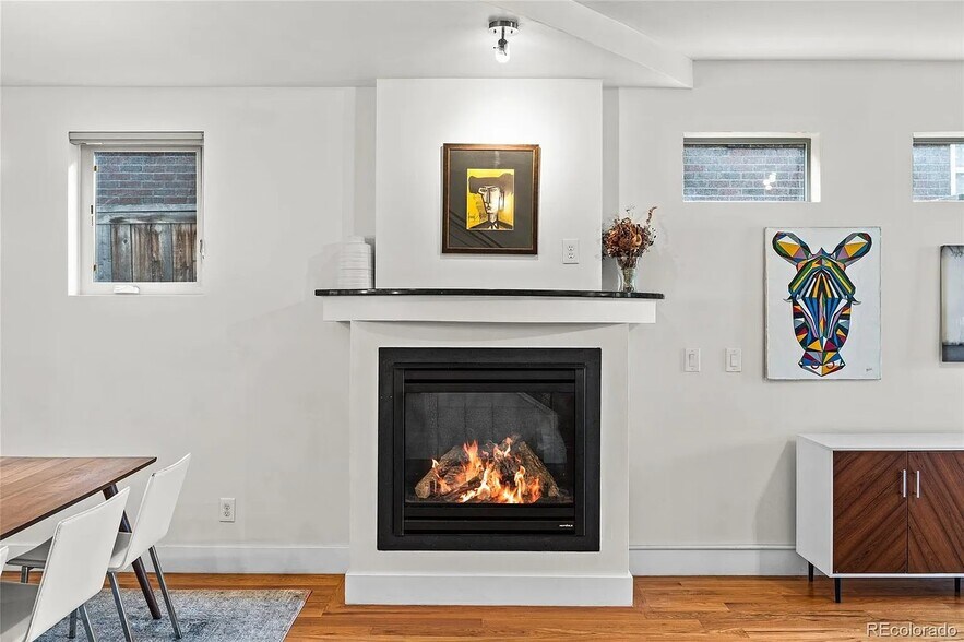 Building Photo - 4544 Utica St
