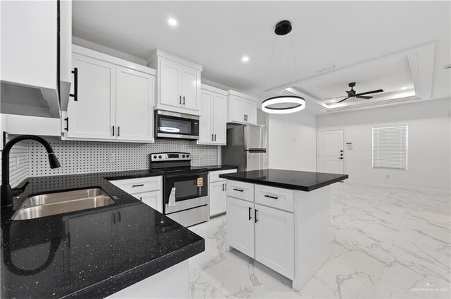Building Photo - 12504 N 39th St