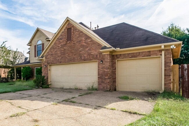 Building Photo - 2056 Milbrey St