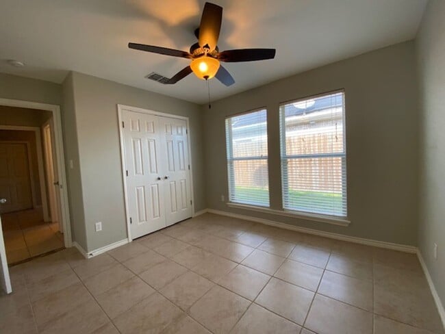 Building Photo - DON'T MISS THIS INCREDIBLE SOUTHSIDE LEASING OPPORTUNITY!