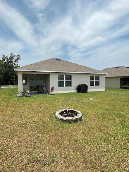 Building Photo - 5504 Raymond Way