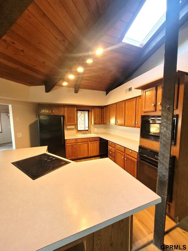 Building Photo - 1055 Platteview Dr