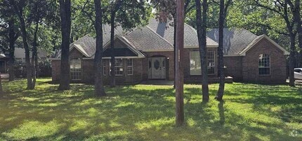 Building Photo - 244 Ridge Rd