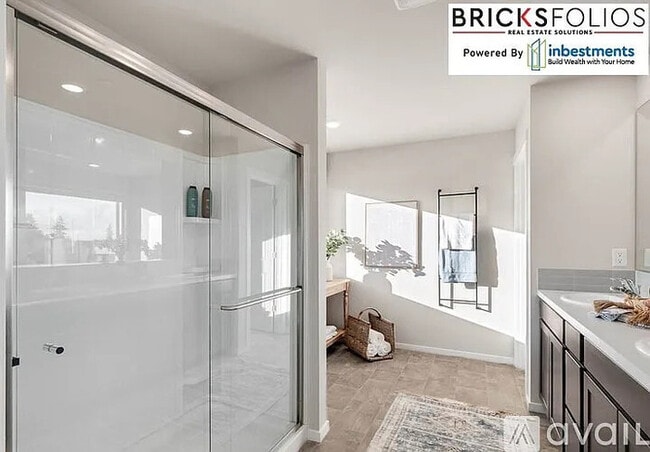 Building Photo - Discover Your Dream Home in Puyallup